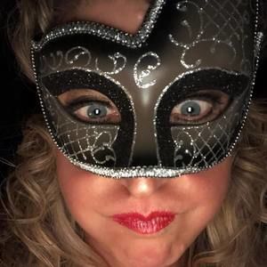 Meet your Posher, Angie